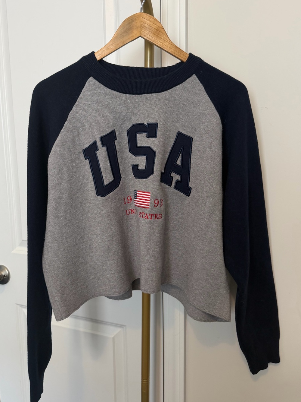 USA Embroidered Raglan Crewneck Sweatshirt - Gray & Navy